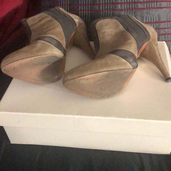 BCBG brown and tan booties - Picture 2 of 4